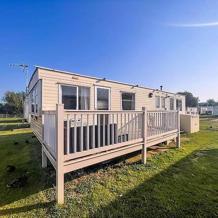 6 Berth Caravan For Hire By The Beach In Heacham, Norfolk Ref 21038C Екстериор снимка